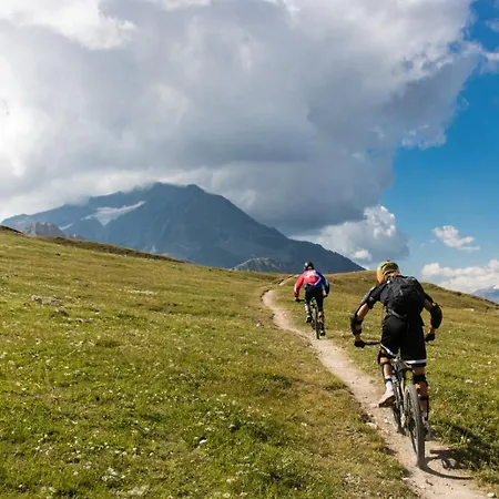 Casa de Férias Bellecôte – Superbe Chaleureux Vue Montagne